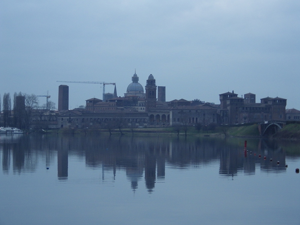 Mantova Skyline