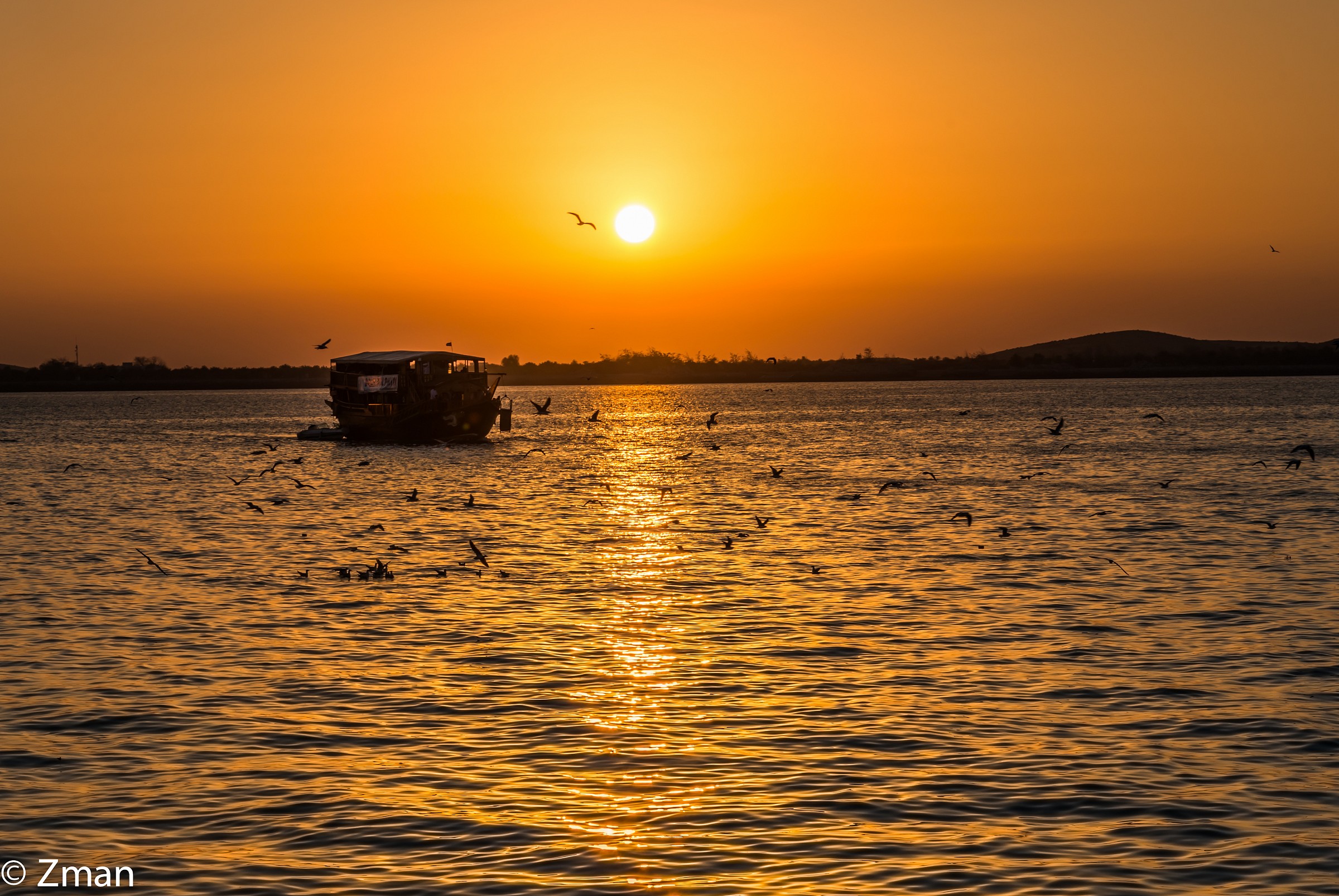 Il ristorante galleggiante al tramonto