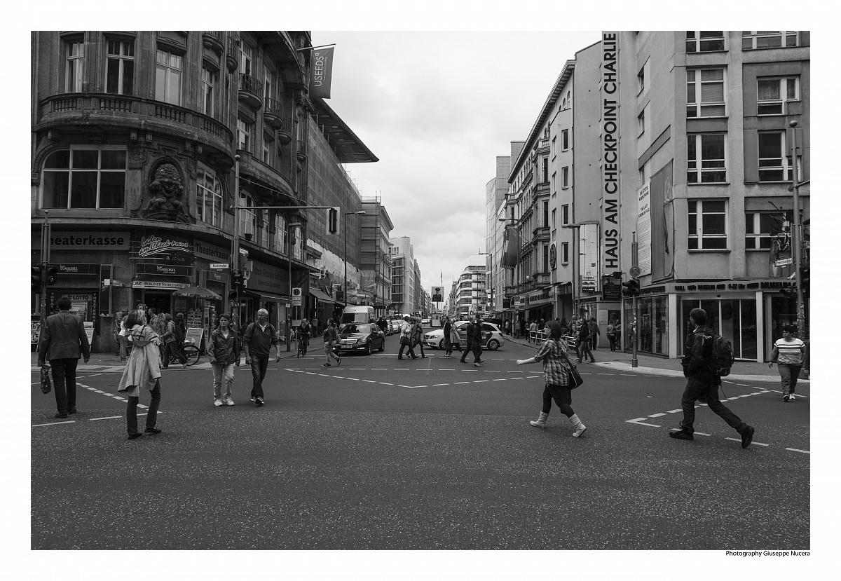 Berlin - Checkpoint Charlie