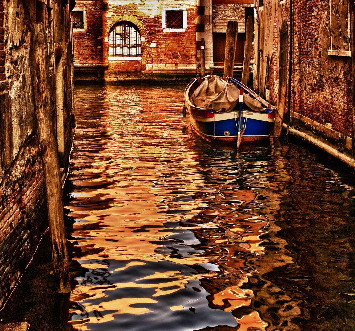 Court Amalthea (Venice)