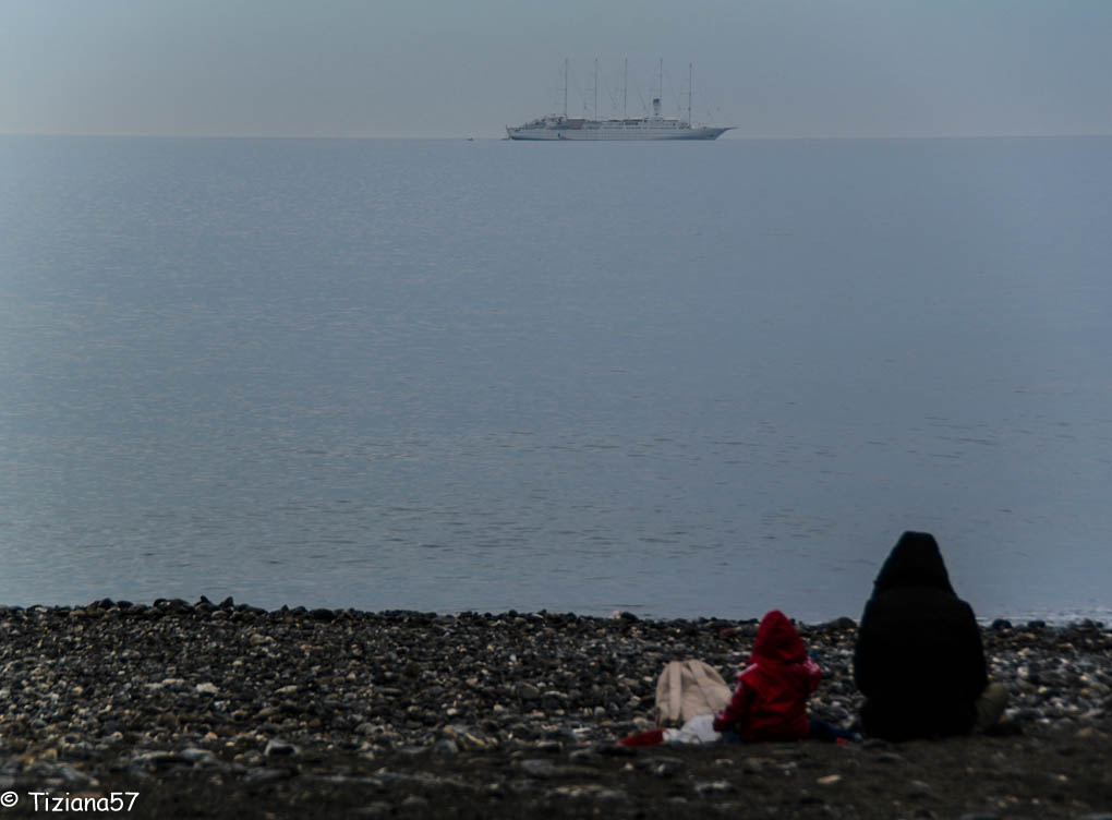 A (dull) day at the beach