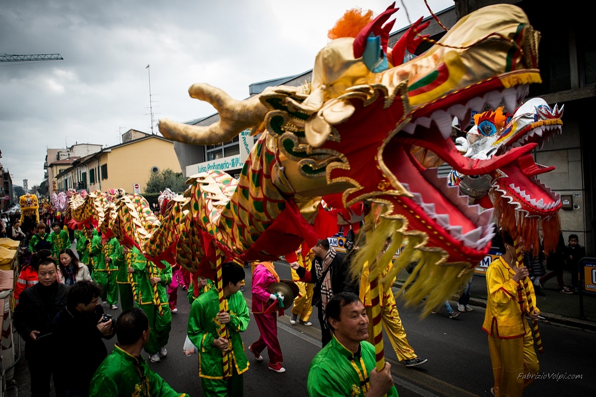I Dragoni per le strade di Prato