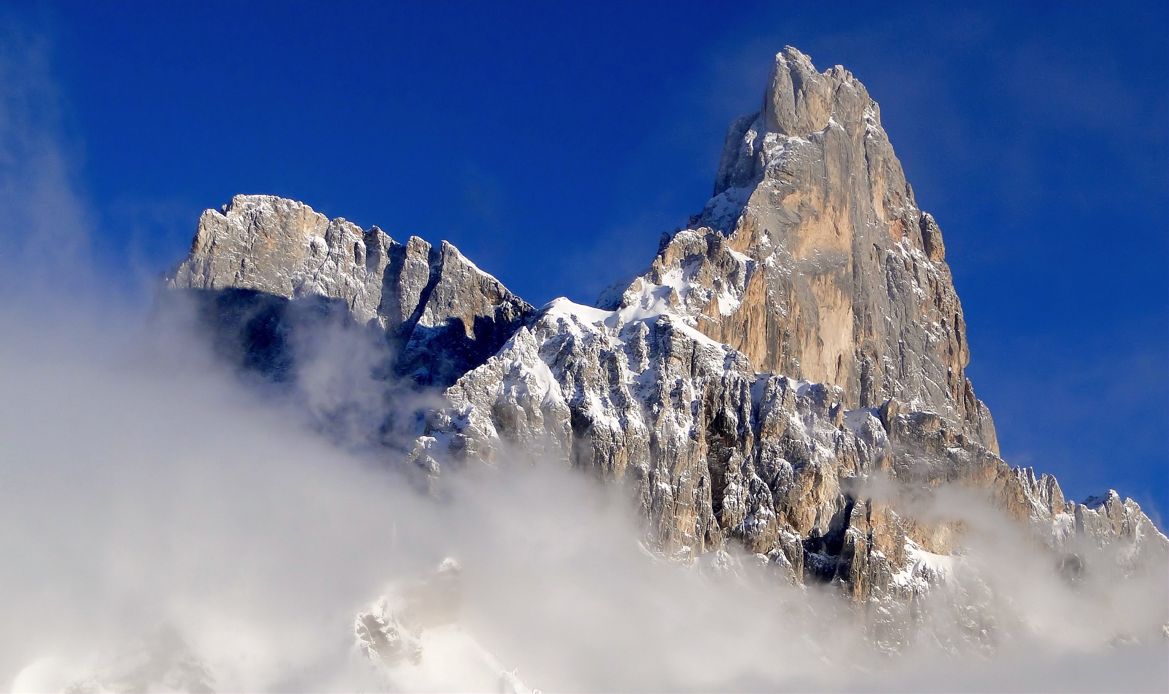 Cimon della Pala da Passo Rolle