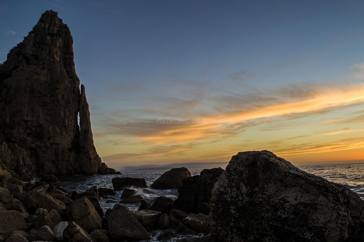 L'alba a Pedra Longa 01