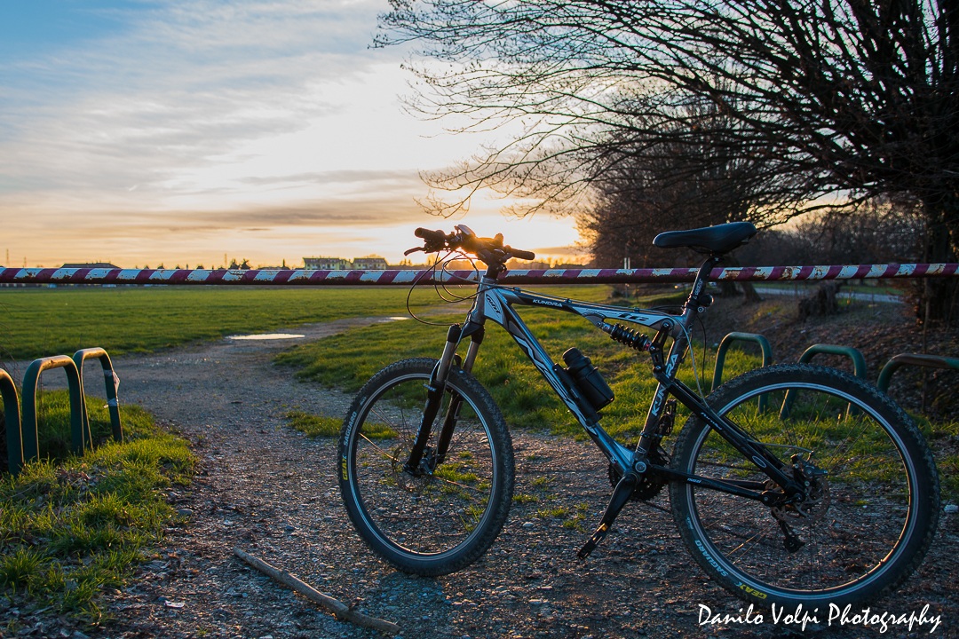 Sun, biking and photography