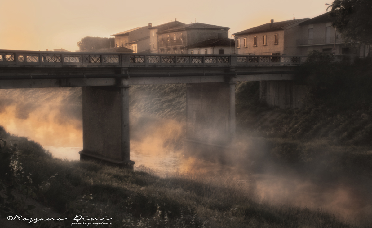 alba sul fiume Usciana