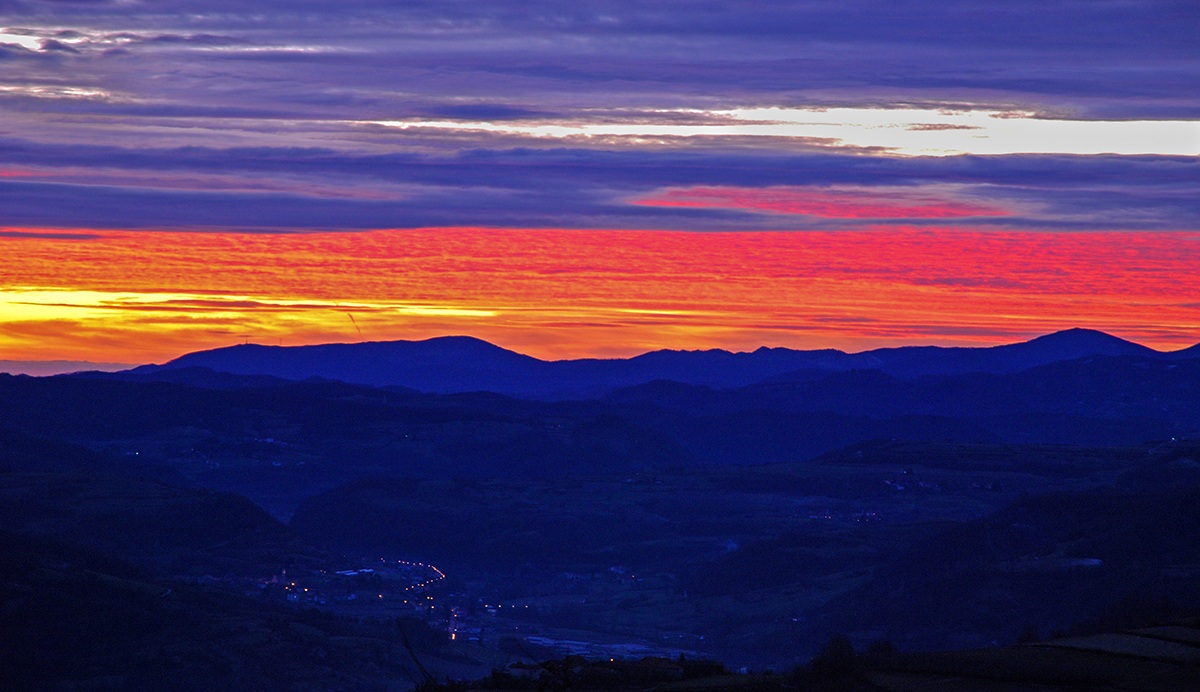 Sunrise in the valley Bormida