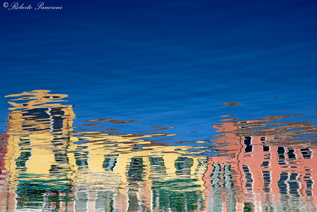 Reflections Venetians