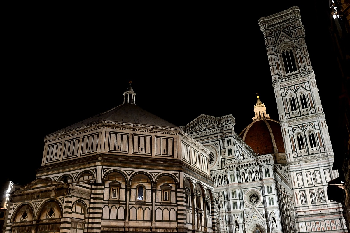 di notte Firenze...