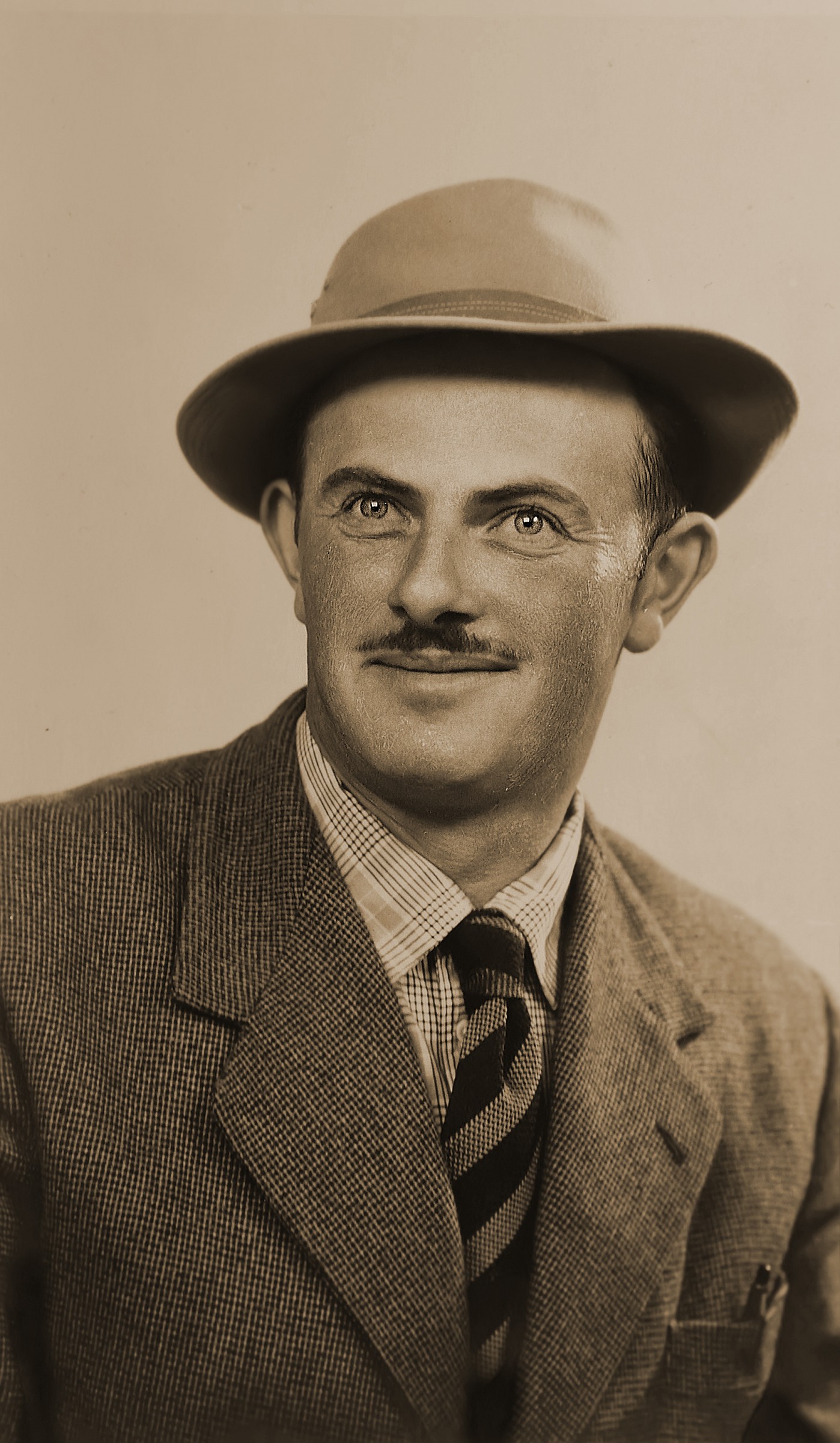 Ritratto di mio nonno (anni 50)