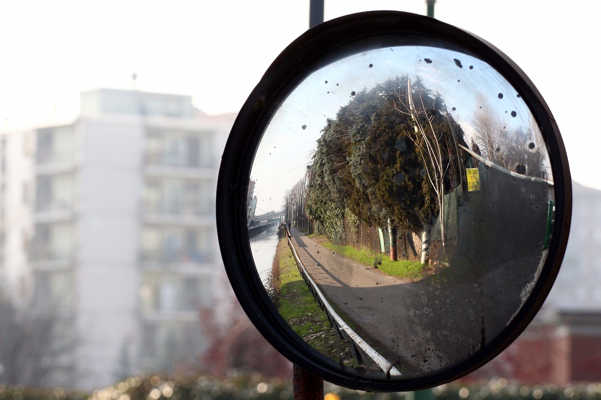 Reflections on Canal 2