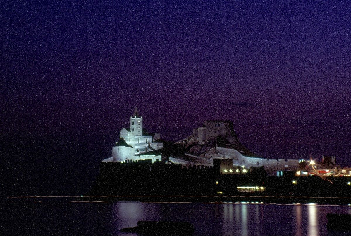 SanPietro(Portovenere)ripreso dall'isola Palmaria