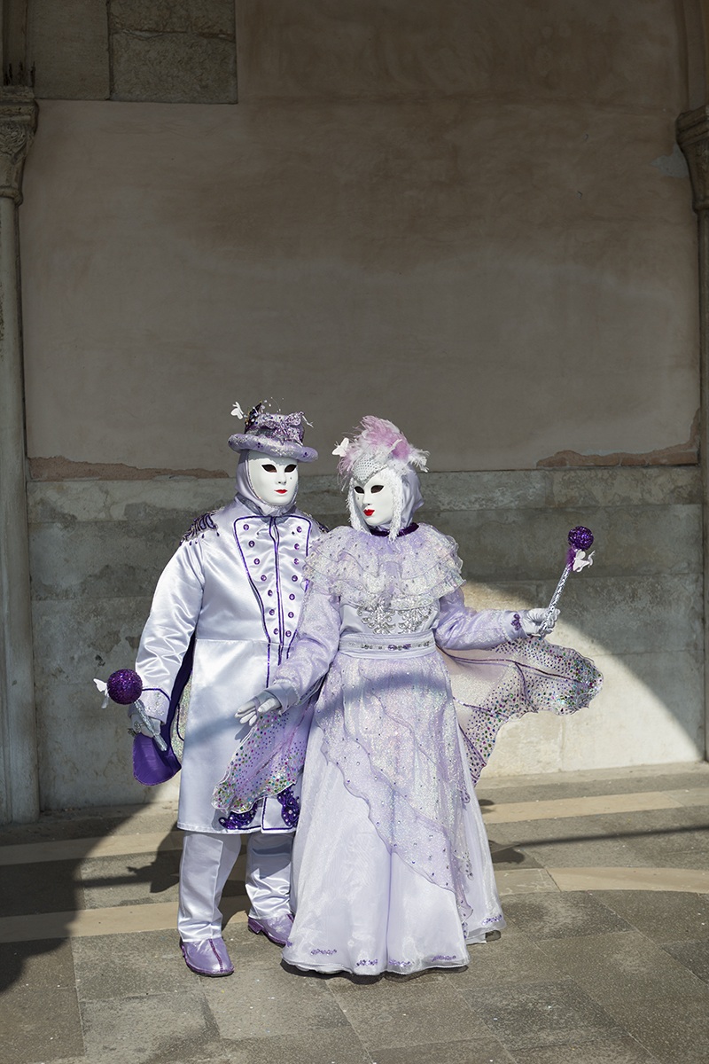 Carnival 2014: the light becomes a mask