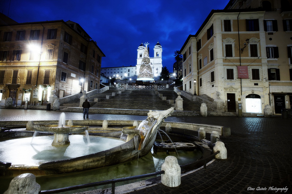 Piazza  di  Spagna