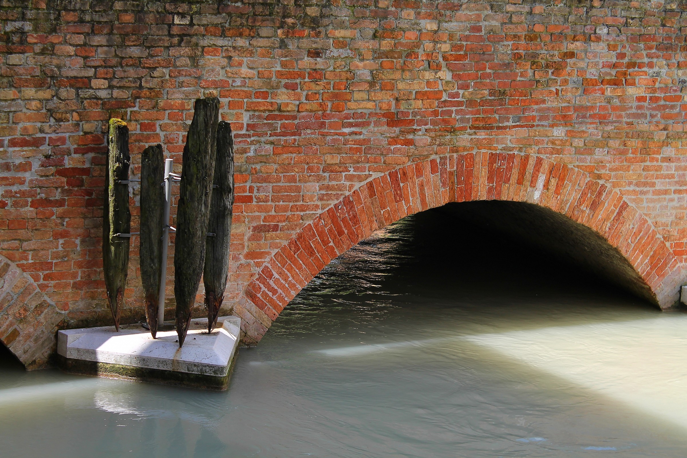 Arco Di Un Ponticello A Treviso....
