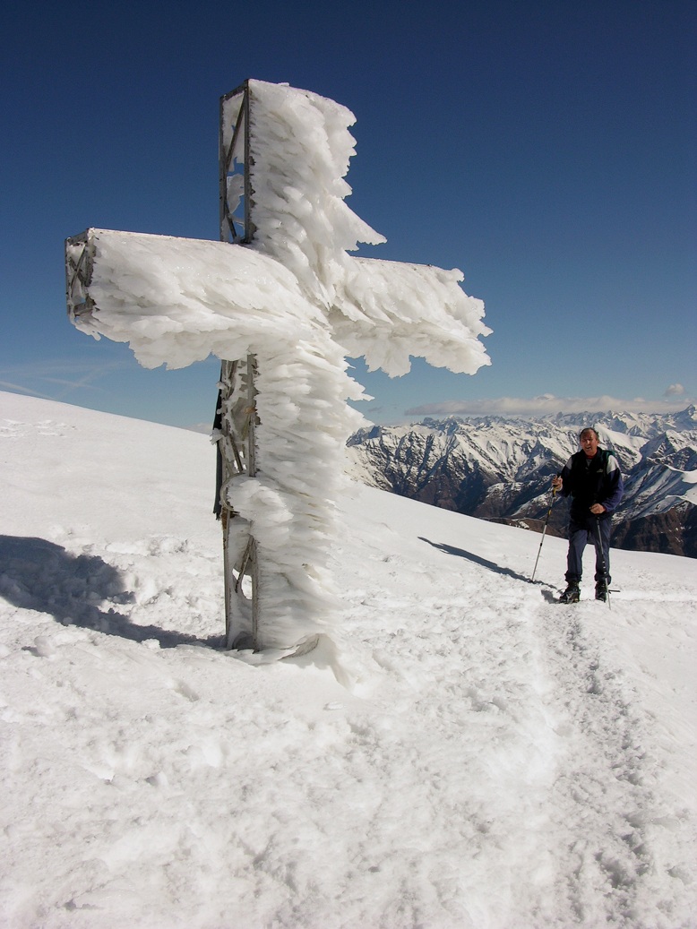 The cross on top of Grignone