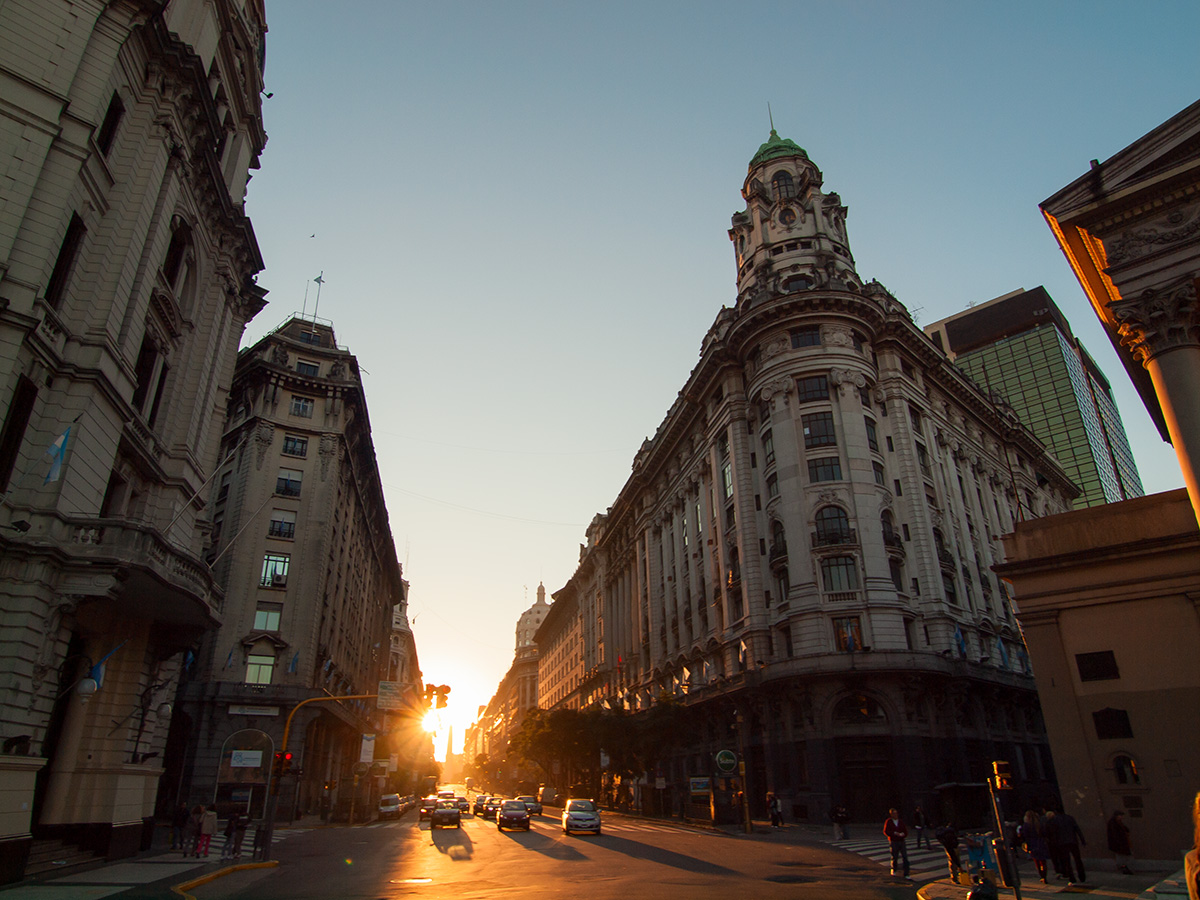 The sunset on the Avenida.