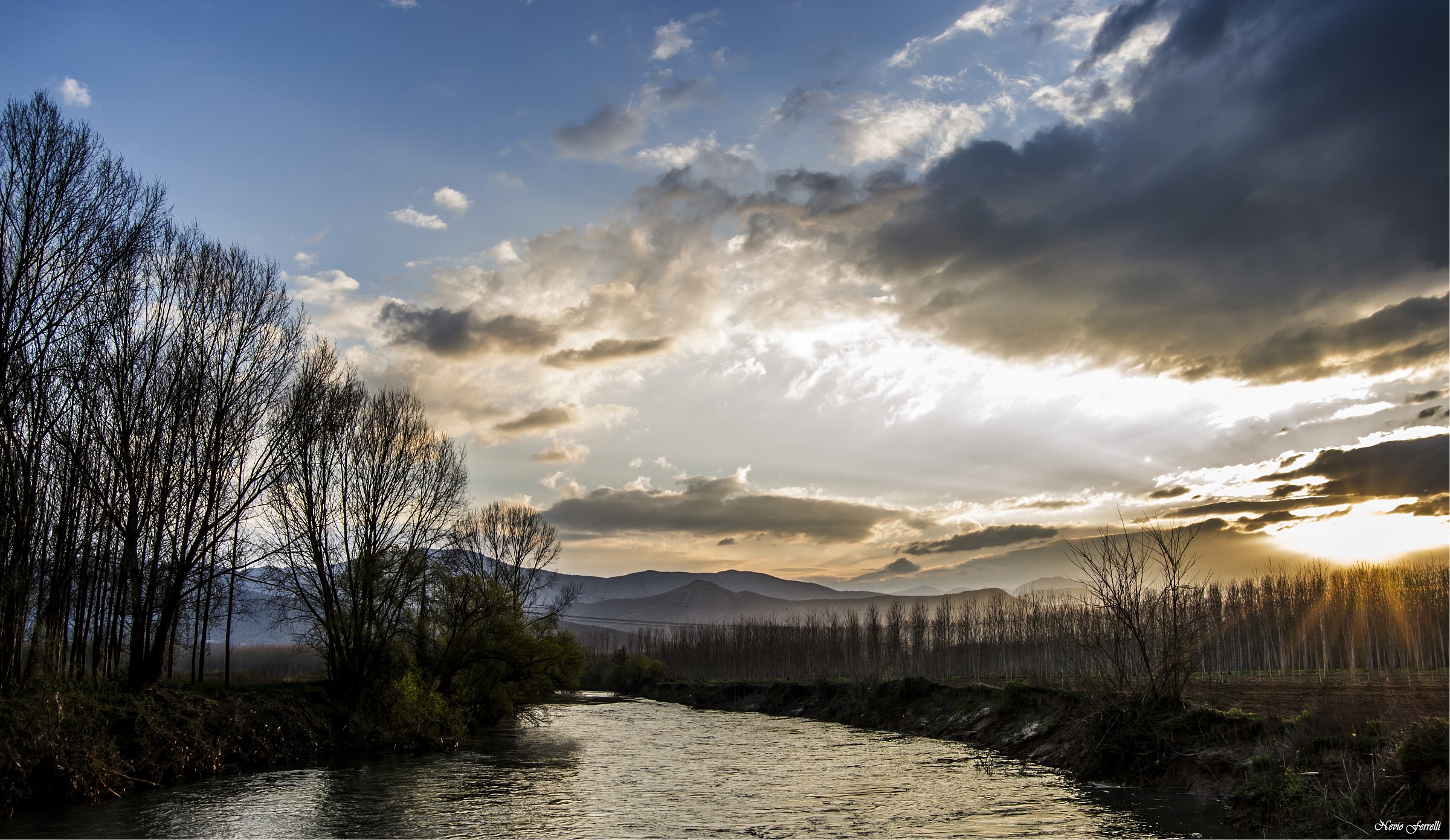 Tramonto sul fiume Liri