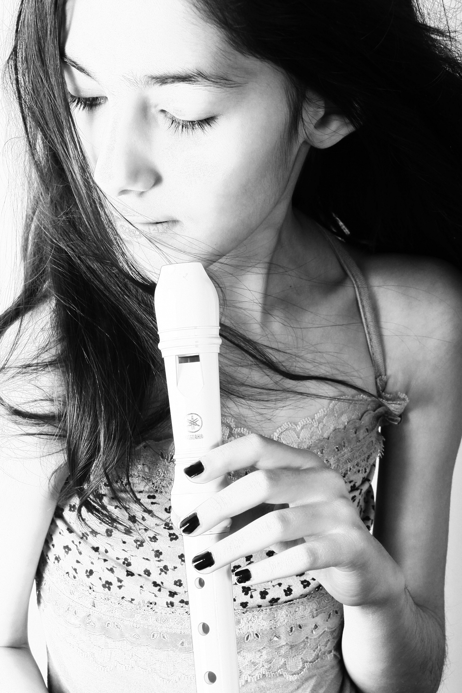 Flute girl