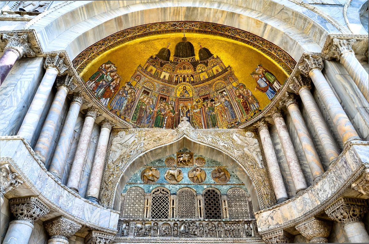 Portal of St. Alipio