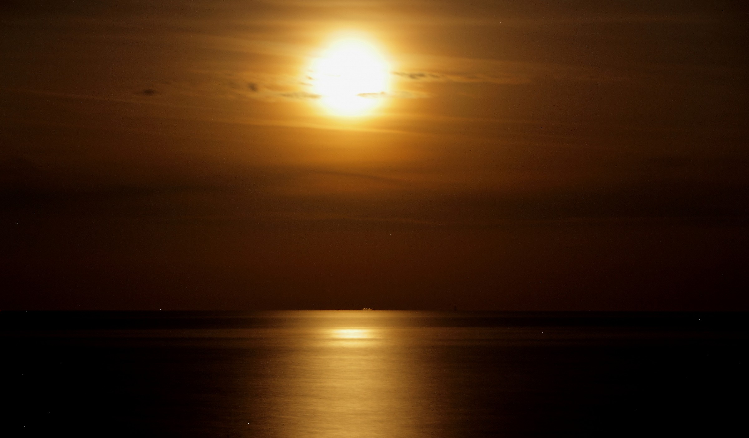 Lunapiena of January 16, 2014 on the beach of Abruzzo