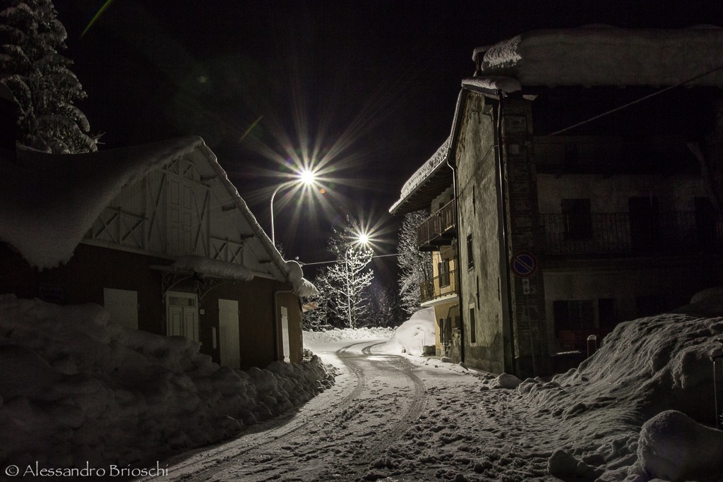 Paesaggio invernale notturno