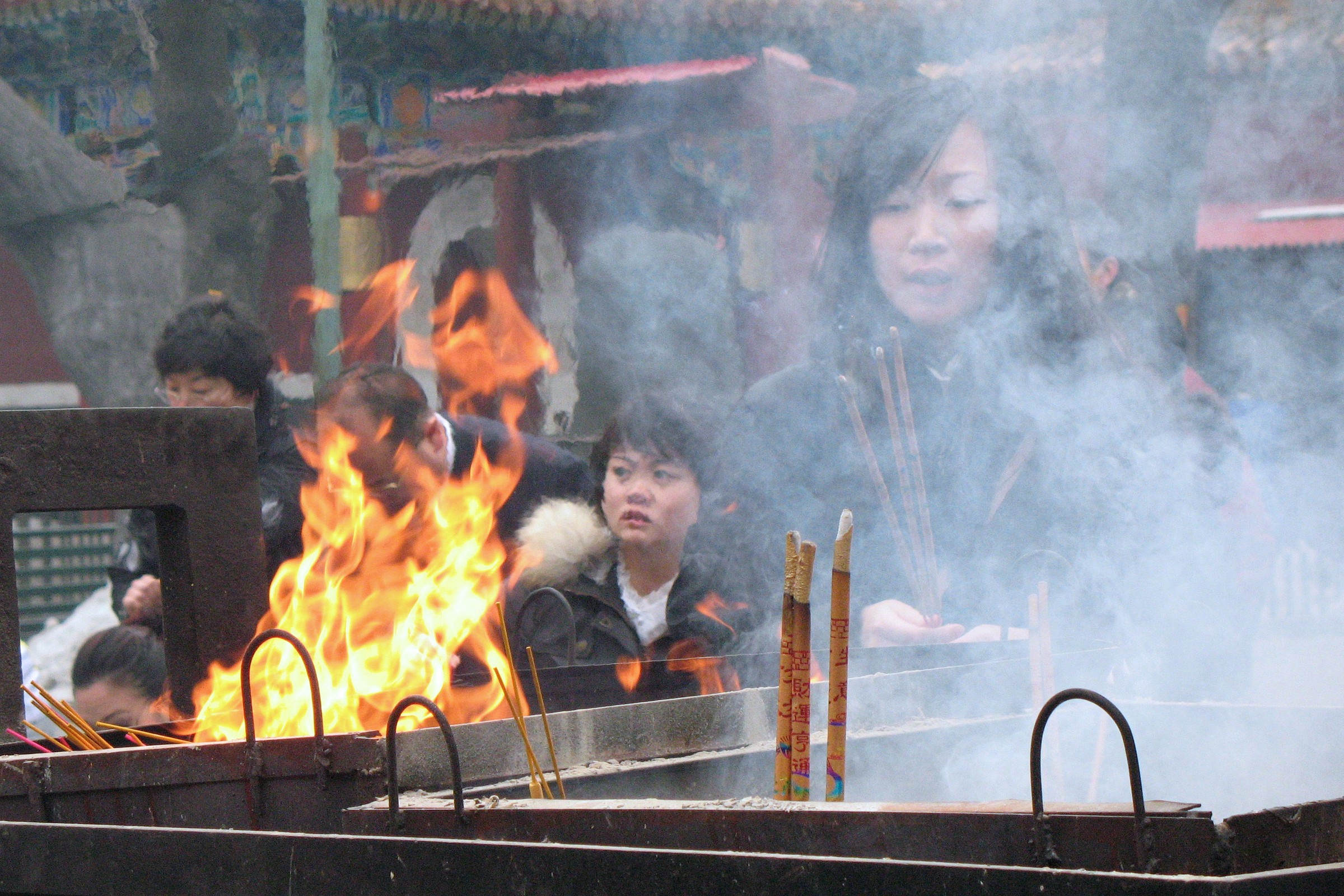 China 2010 Beijing Lama Temple: Prayer