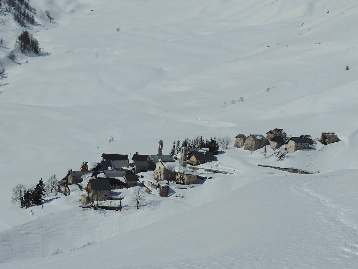 ferrere  m1869 s.l.m.