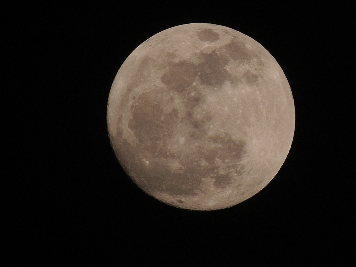 Luna 15/03/201