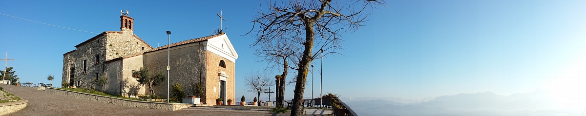 Il santuario domina la pianura