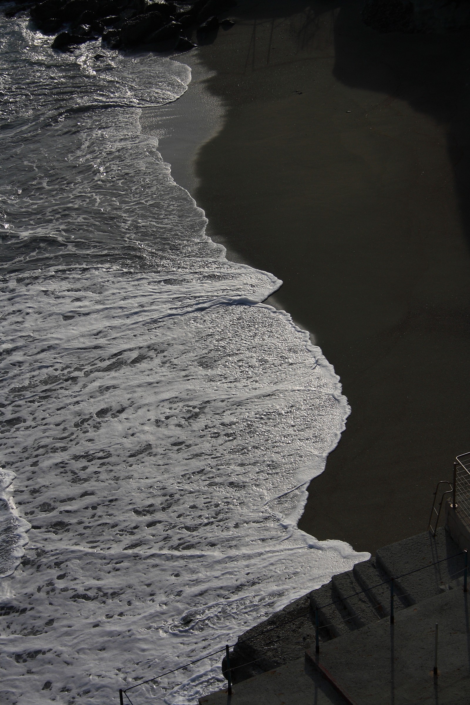 venga il silenzio dalle onde