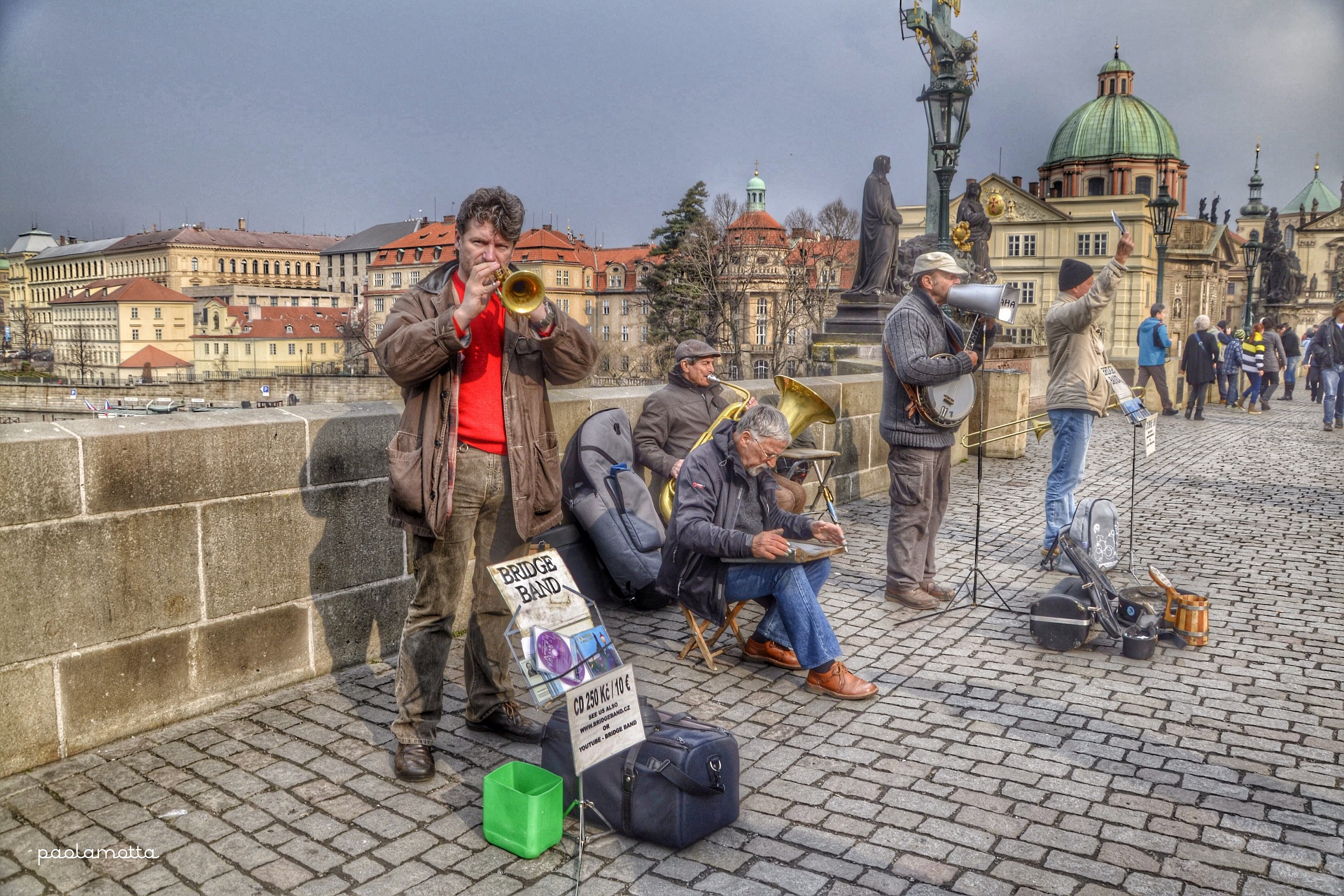 Banda sul Ponte Carlo