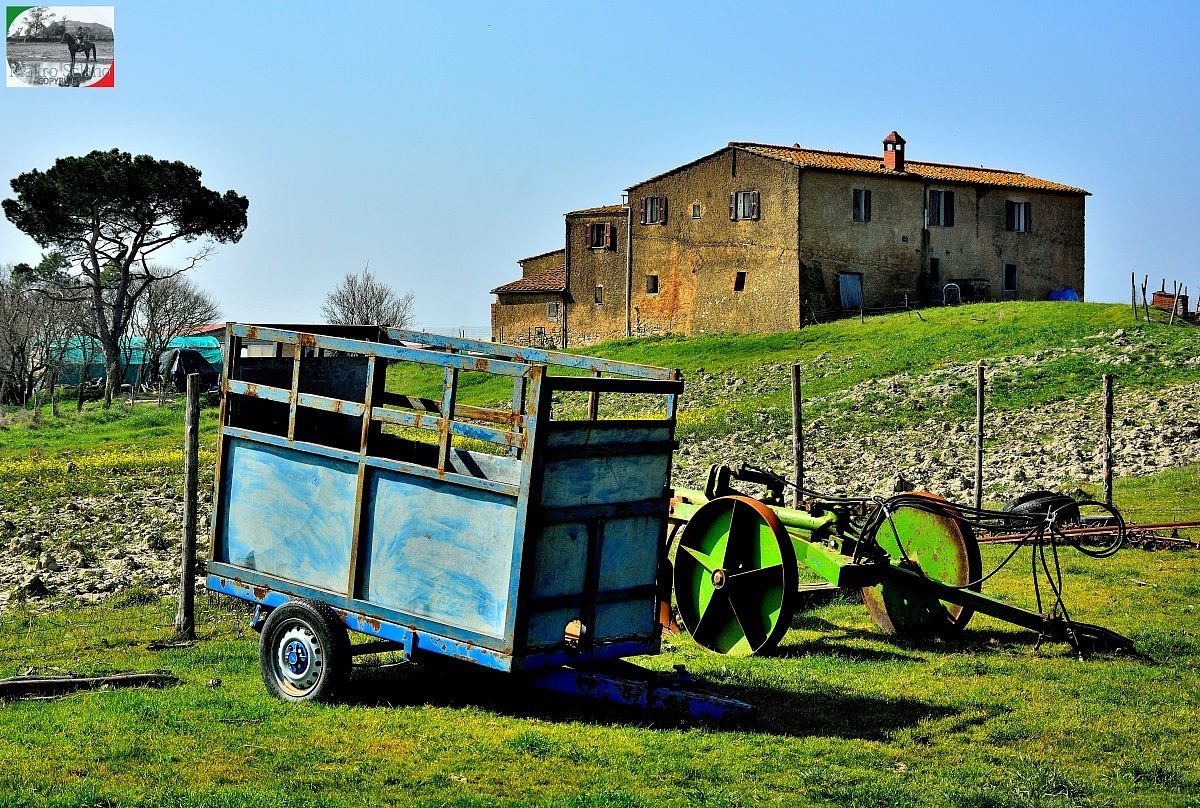 Casolare nei pressi di Asciano