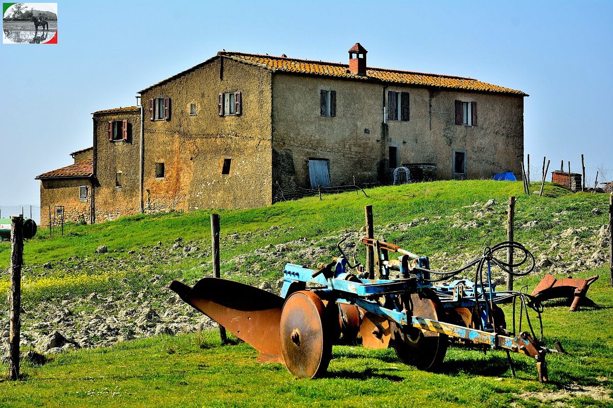 Casolare nei pressi di Asciano