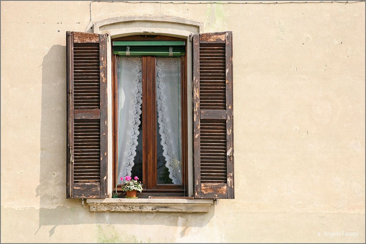old window or old window??