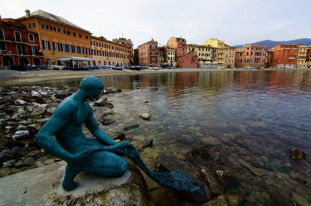 Sestri Levante bay of silence