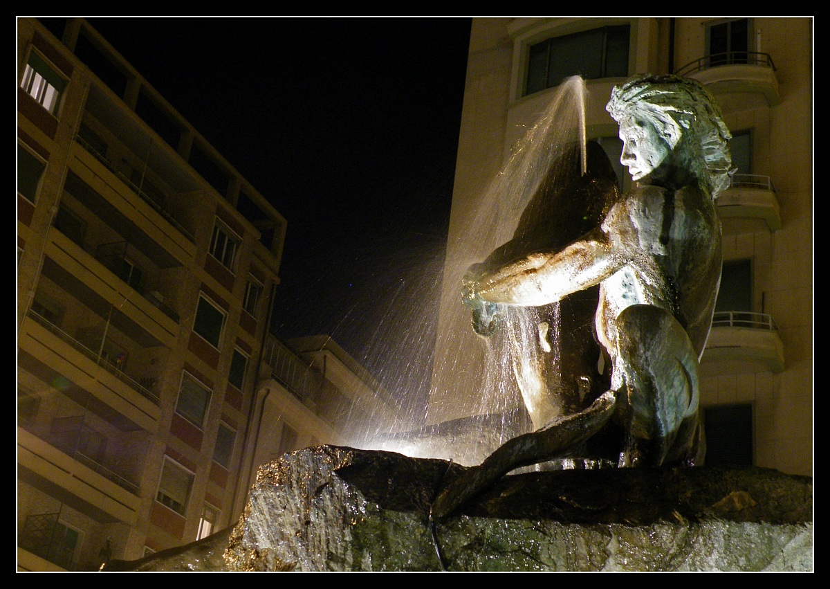 Savona- Piazza Marconi o Piazza del pesce