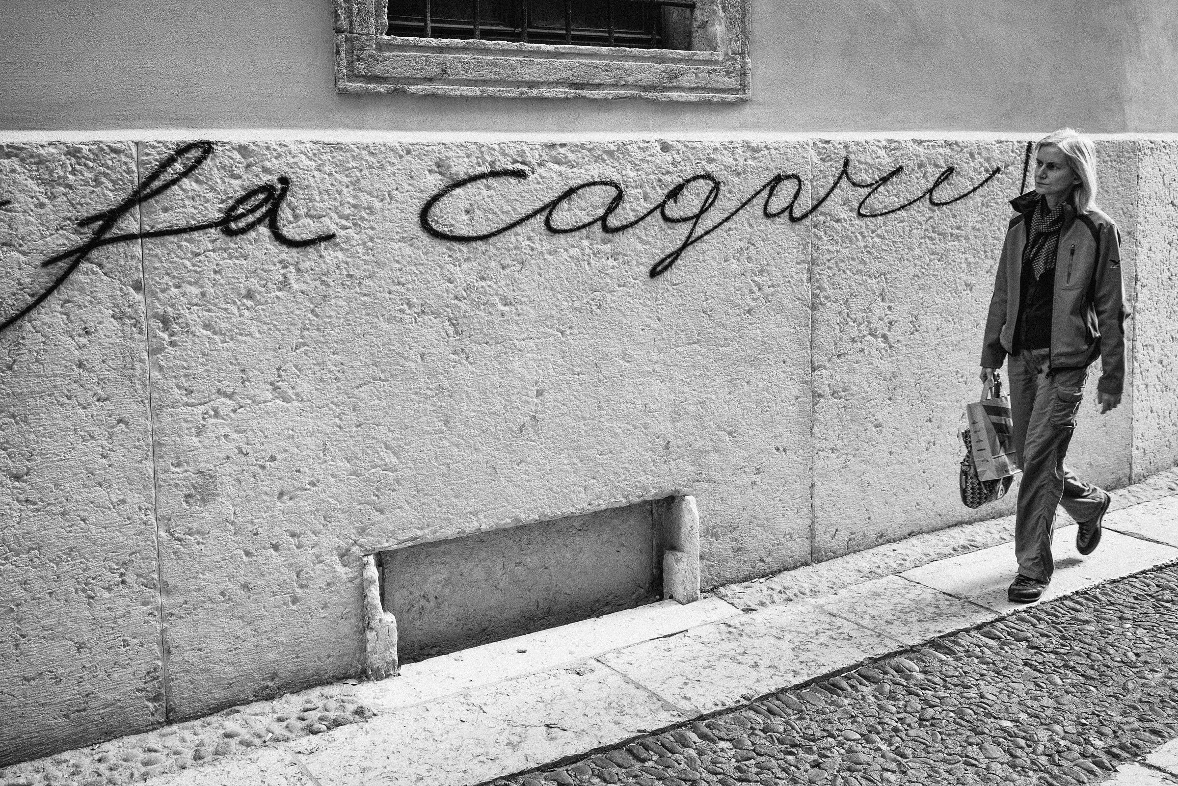 facagare in bianco e nero