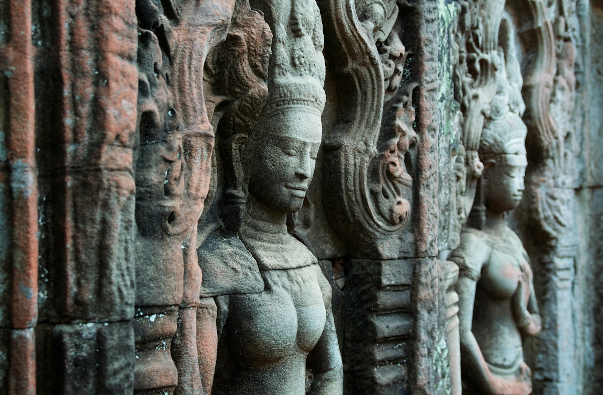 Statue of the temple of Ta Prohm