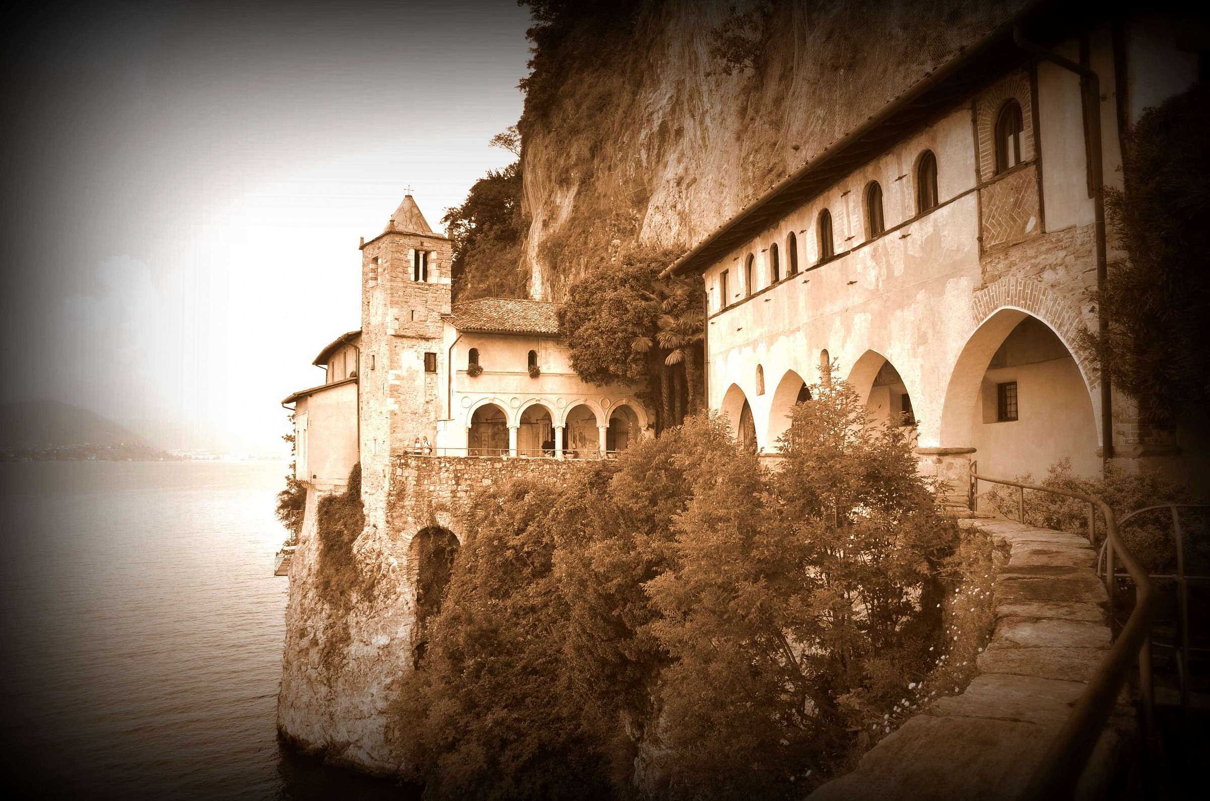 Santa Caterina del sasso