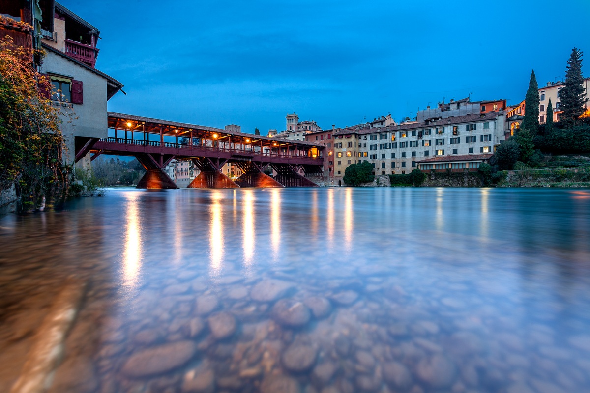 Blue (Bassano del Grappa)