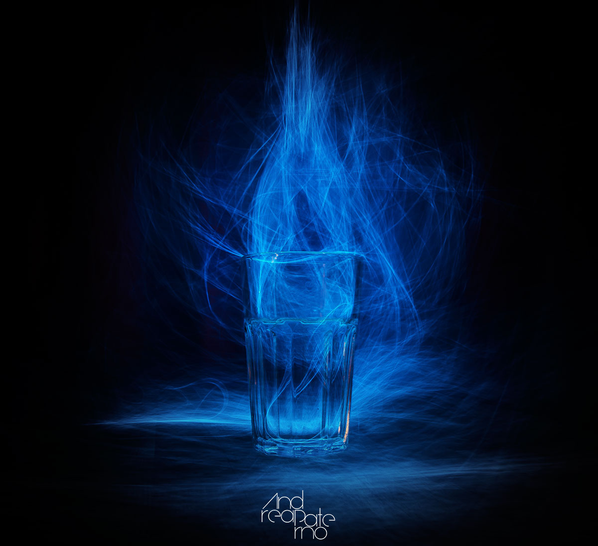 first experiments with light painting still life