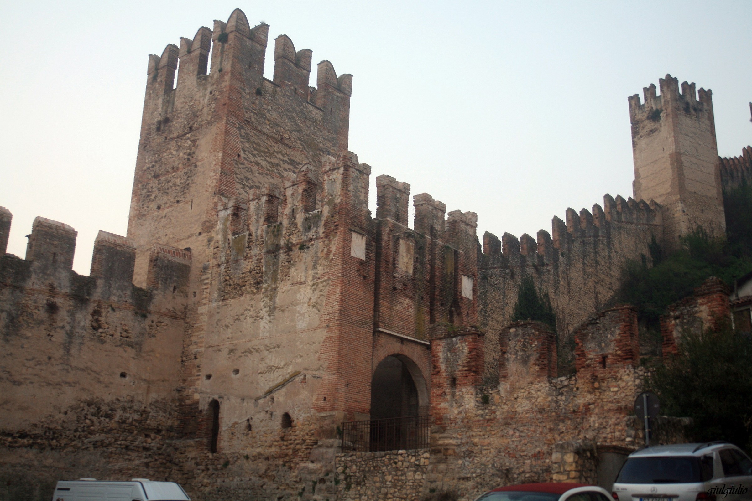 scorcio delle mura di Soave