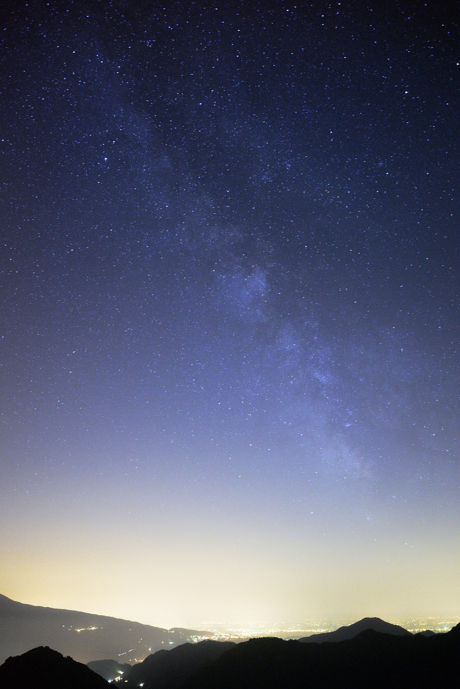 Milky Way above the shore of the Garda