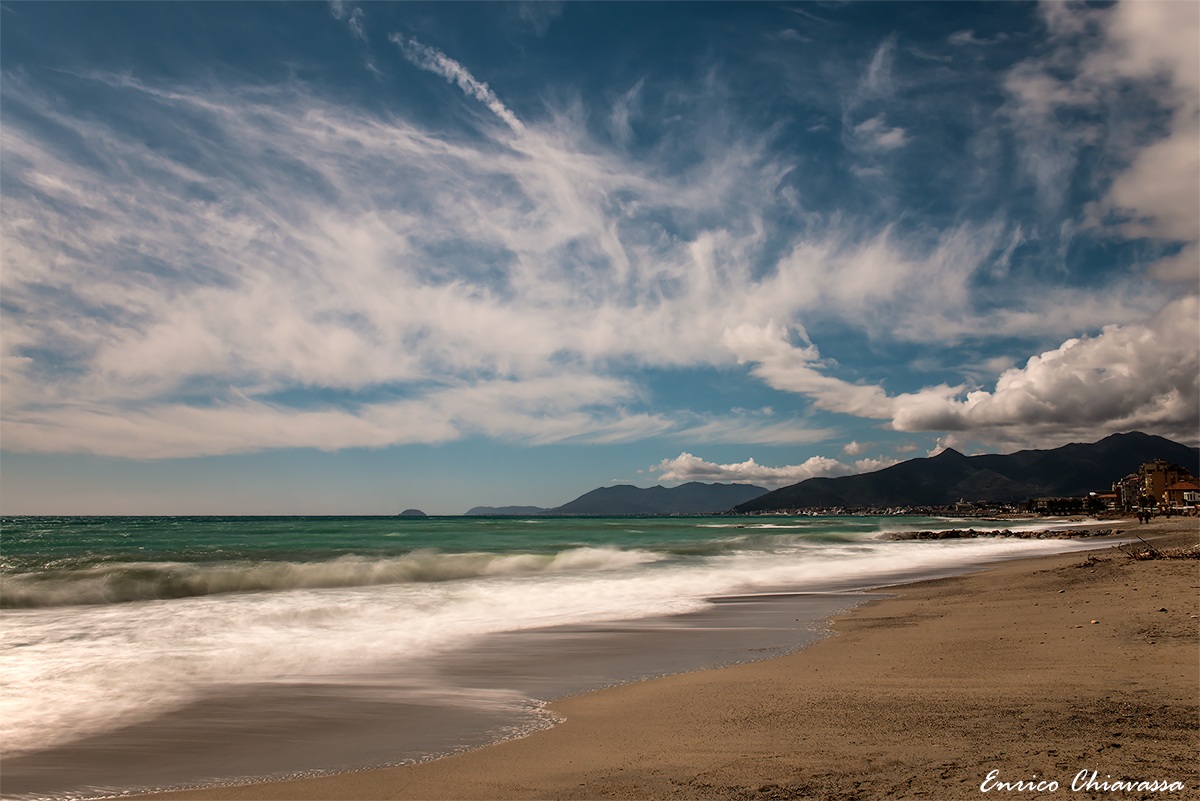 Liguria: onde e nuvole