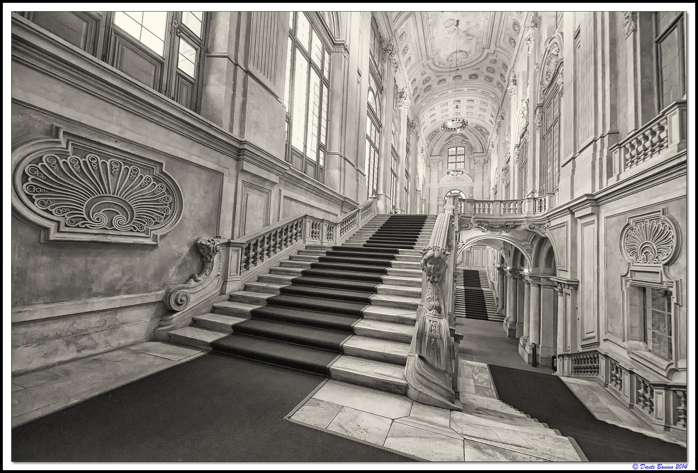 Staircase Juvarriano