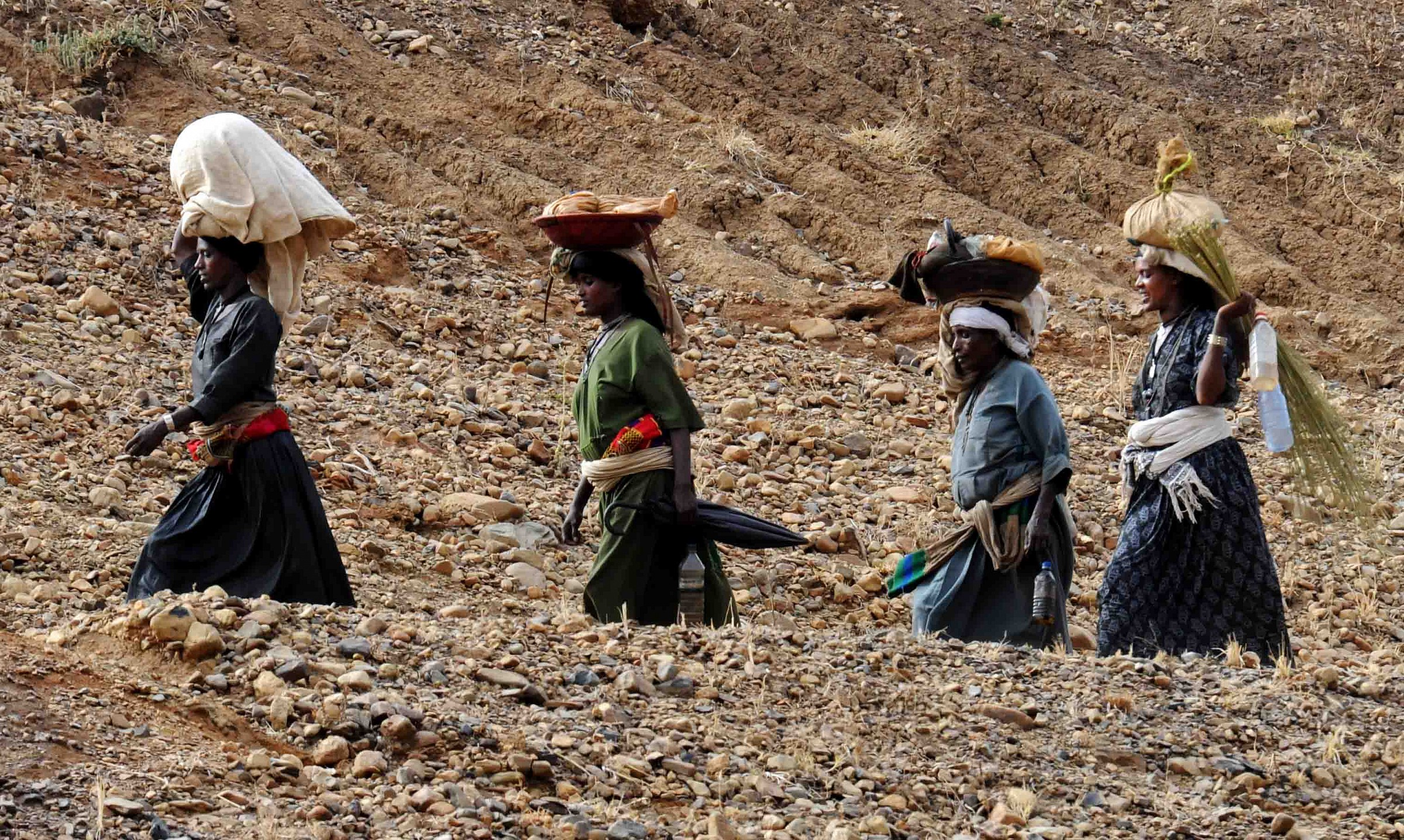 Donne che tornano dal mercato - Etiopia