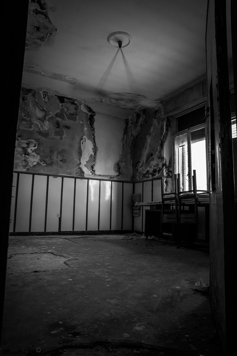 Chandeliers animated