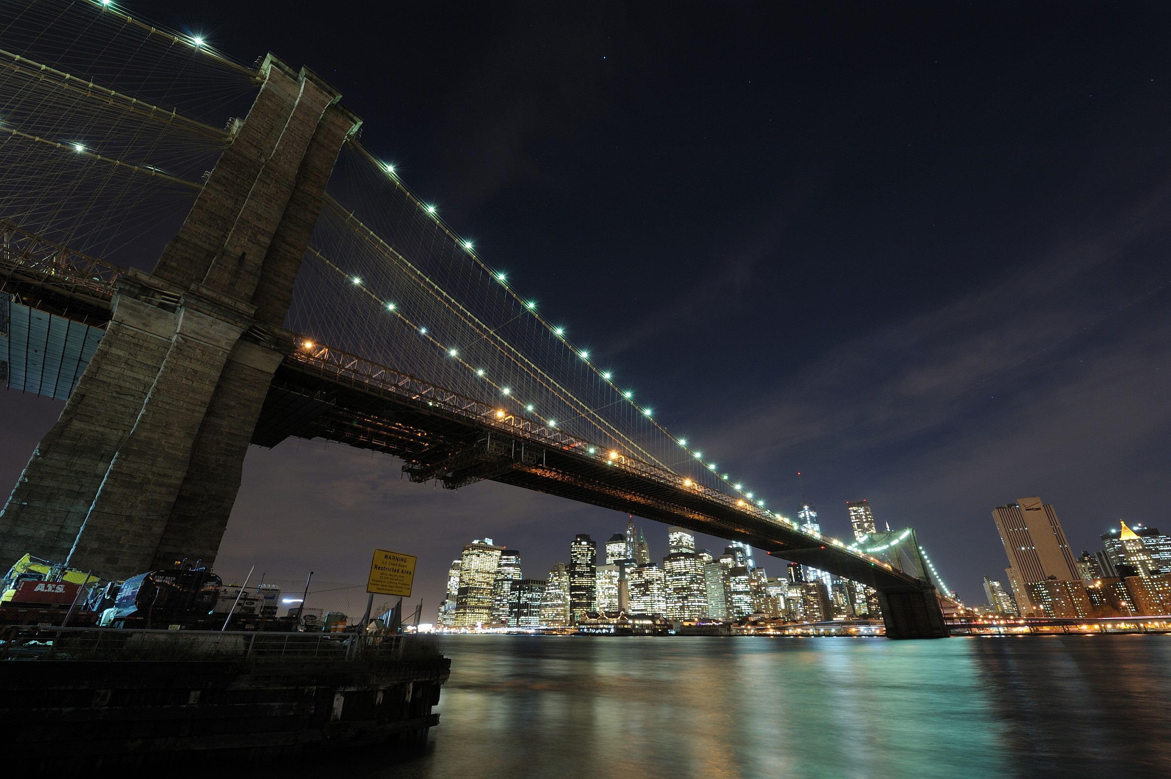 Brooklyn Bridge by night