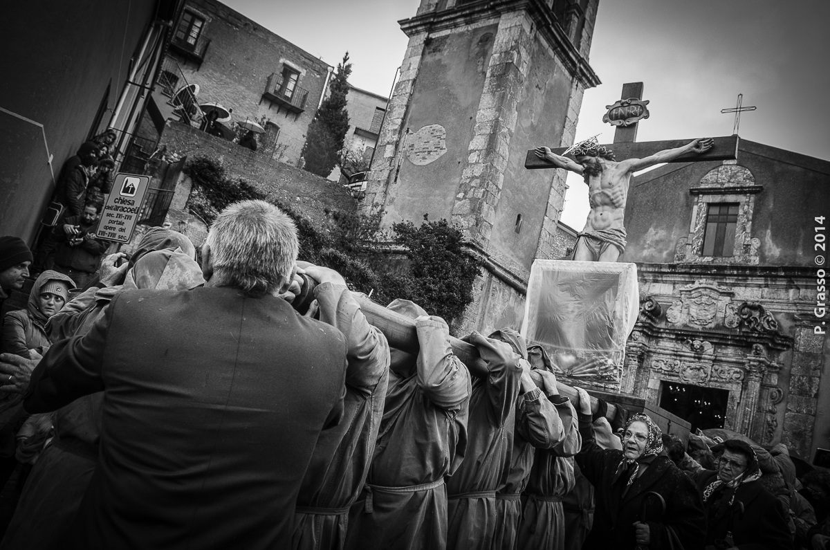 Crucifix Aracoeli and babbaluti